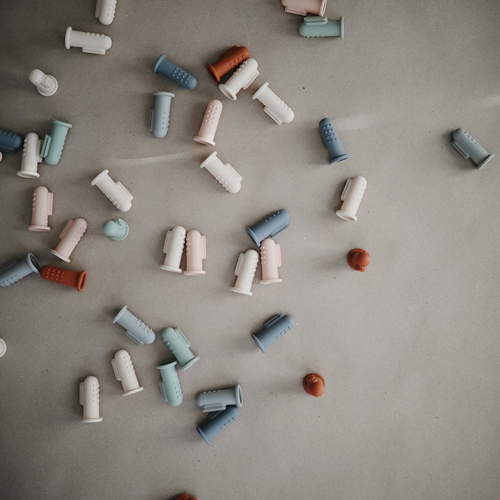 Mushie silikoonist näpuhari, 2-pakk