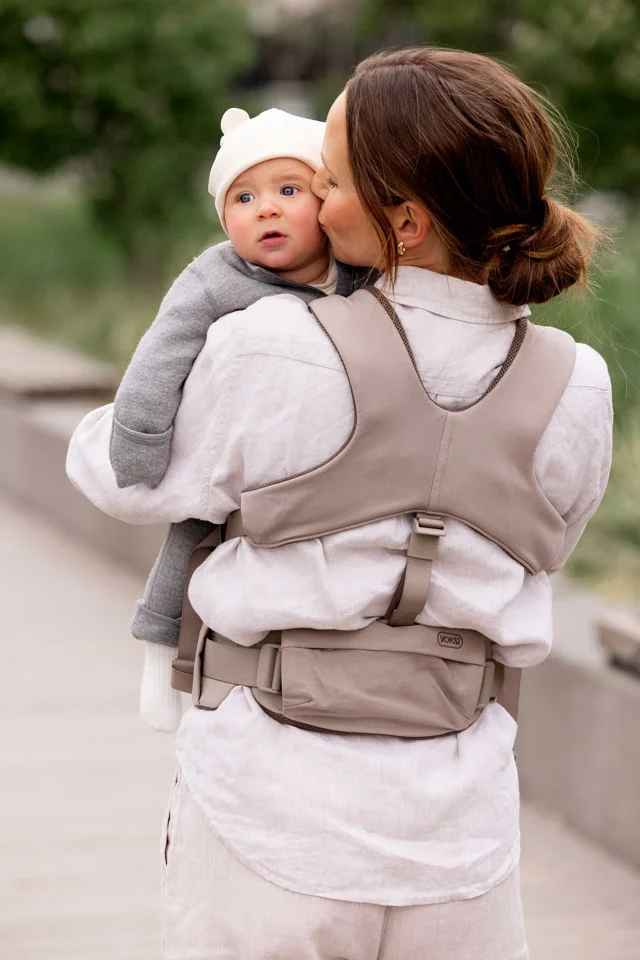 Voksi HUDDLE – lukuga beebikandmiskott