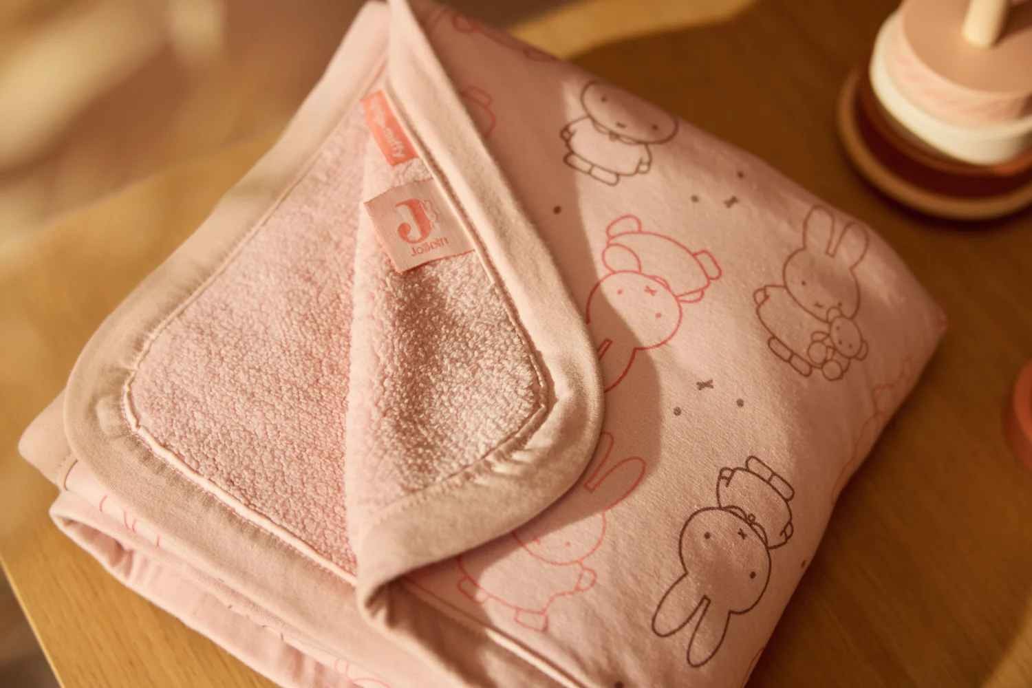 Jollein tekk Miffy Moments - Silk Rose 75 x 100cm